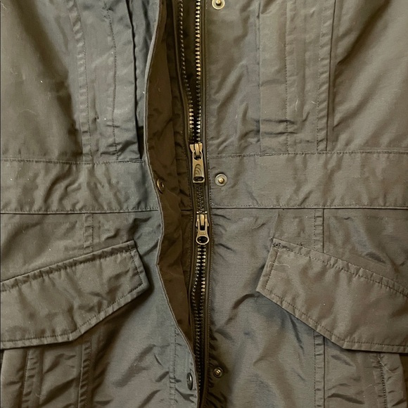 The North Face Women's Hyvent Down Puffer Jacket in Black - Size M - Picture 3 of 11